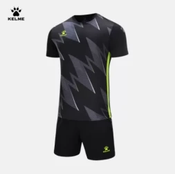 Футбольная форма KELME Short-Sleeved Football Suit Black