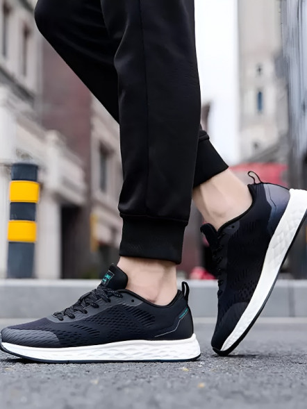 Кроссовки KELME Men's Sports Shoes Black