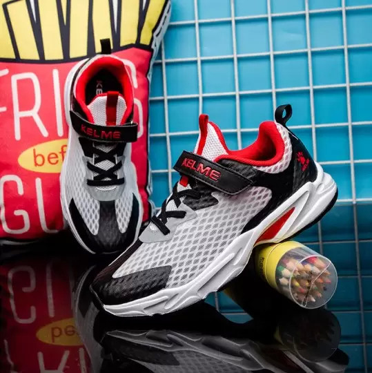 Детские кроссовки KELME Children's Casual Shoes (White/Black)