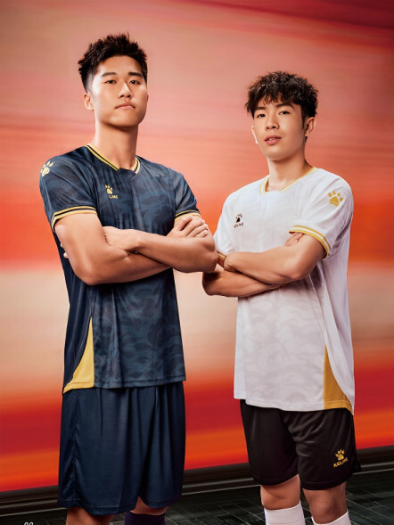 Футбольная форма KELME Football Uniform Set (White/Black)