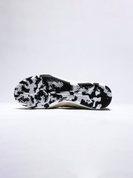 Футзалки KELME Men's Soccer Shoes (IN) (Beige/Black)