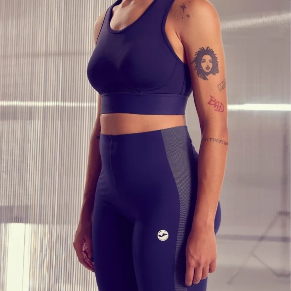 SUJETADOR DEPORTIVO CORE  