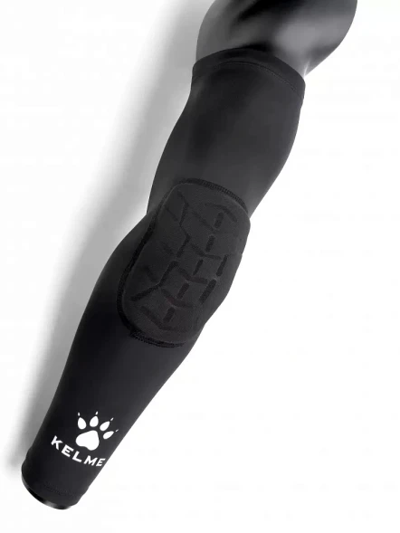 Бандаж KELME Elbow Guard Black