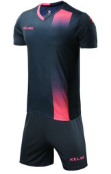 Форма футбольная KELME SHORT SLEEVE FOOTBALL SET ДЕТСКАЯ Красно-черный 