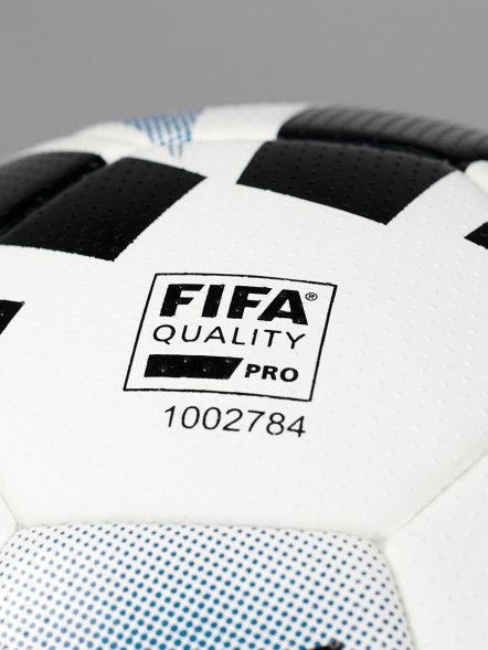Футбольный мяч FN Fifa Quality Pro (Термосклейка) (White/Black)