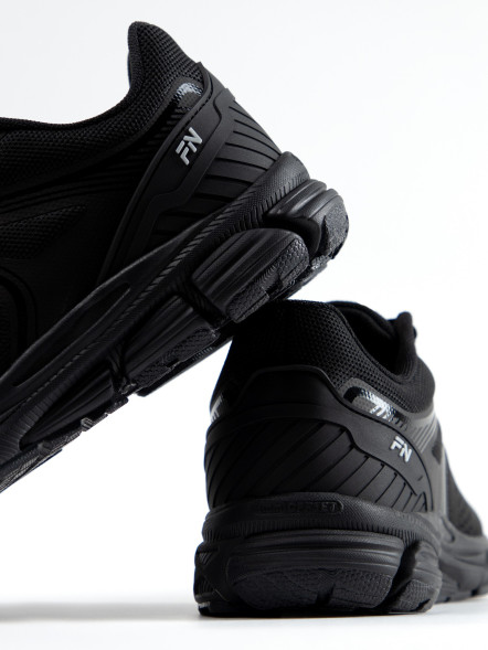 Кроссовки FN Boost Black