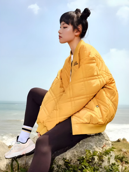Бомбер KELME Short Padded Jacket Yellow