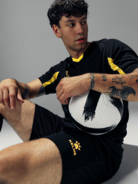 Футбольная форма KELME Football Suit (Black/Yellow)
