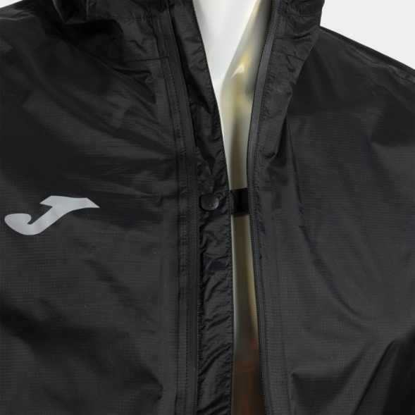 CHUBASQUERO TRAIL LONDON NEGRO