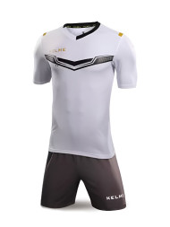 Детская футбольная форма KELME Short Sleeve Football Kid Set (White/Dark Grey)