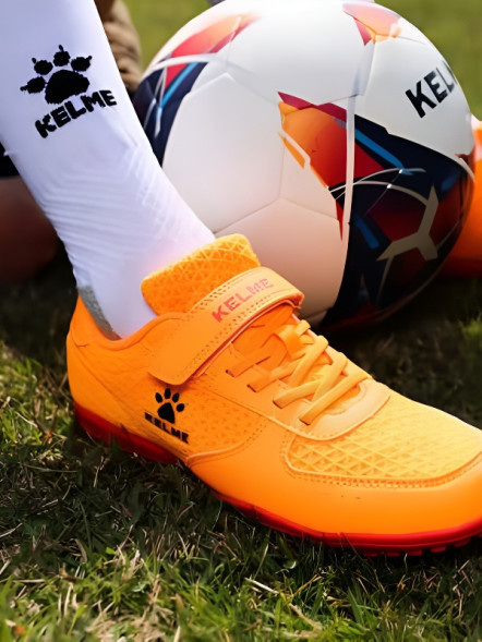 Шиповки KELME Children's Soccer Shoes (TF) Orange