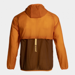 Ассортимент | CHUBASQUERO R- TRAIL NATURE MARRÓN