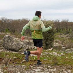 CHUBASQUERO R- TRAIL NATURE  