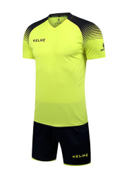 Детская футбольная форма KELME Short Sleeve Football Kid Set (Light Green/Black)