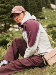 Ветровка KELME Single-layer Windproof Jacket (White/Burgundy)
