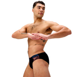 Плавки SPEEDO Medley Logo 7сm Brief, 8-0973918964, р.28 (рос.44), нейлон, эластан, черный