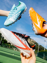 Бутсы KELME Men's Soccer Shoes (M) (White/Black)