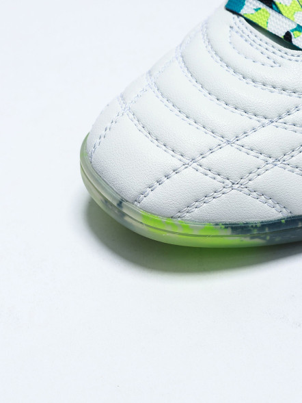 Футзалки KELME Men's Soccer Shoes (IN) (White/Green)