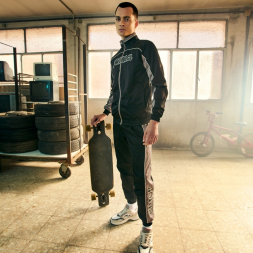 CHÁNDAL U-TRIBE NEGRO