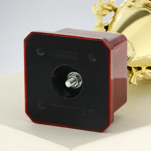 Кубок 184C, зол., подставка пластик, 21 × 9 × 6.5 см