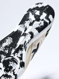 Футзалки KELME Men's Soccer Shoes (IN) (Beige/Black)