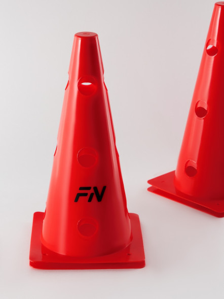Конус FN Cones With Holes (30cm) Red