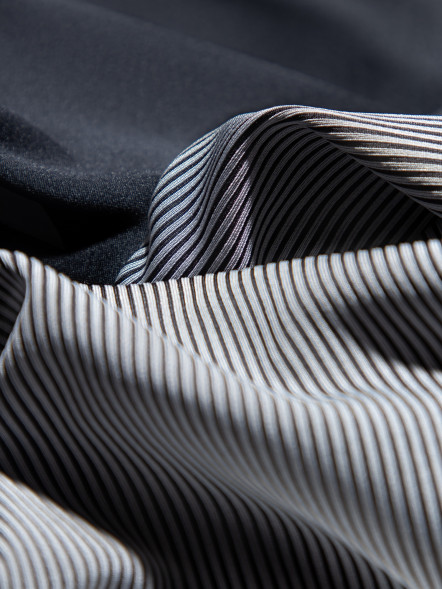 Лонгслив KELME Training Jacket (Black/Dark Grey)