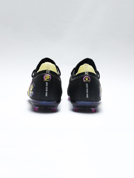 Бутсы KELME Men's Football Shoes (MG) Black